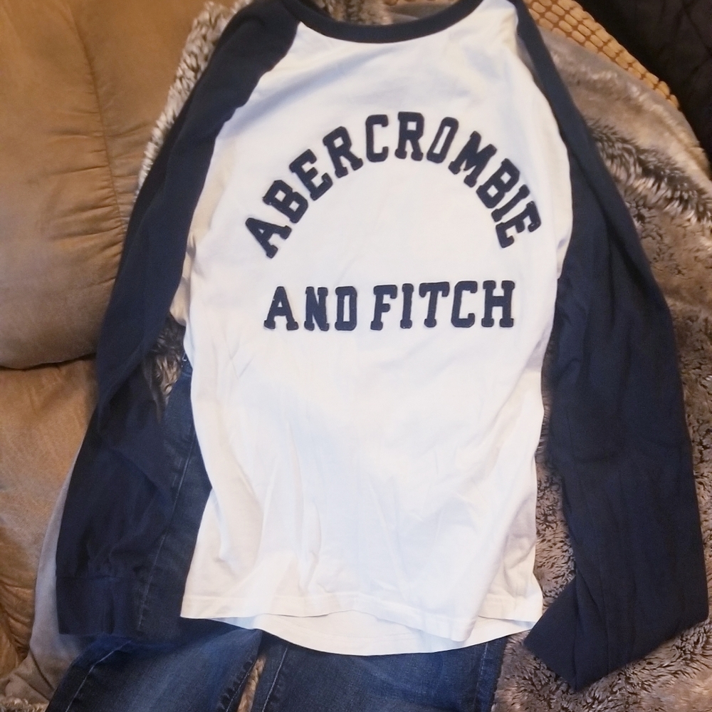 Mens Baseball Tee & Flannels